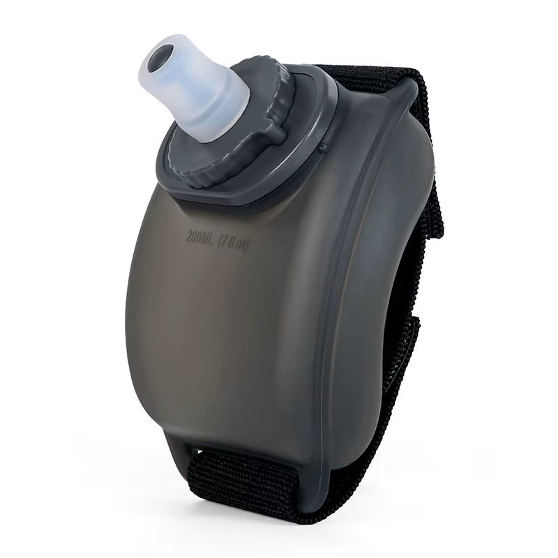 Outdoor Portable Running Wrist Water Bottle Adjustable Small Sports Wrist Water Bottle Cup for Outdoor Fitness Cycling Marathon
